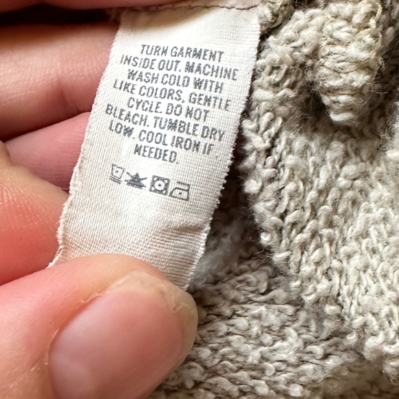 Arie Good Vibes Oversized Cameo Quarter Zip - Picture 6 of 8